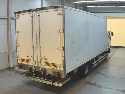 Mitsubishi FUSO FIGHTER  с аукциона в Японии