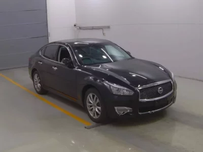 Nissan FUGA  с аукциона в Японии