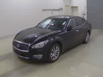 Nissan FUGA  с аукциона в Японии