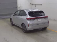 Nissan AURA лот № 1003 оценка 5  с аукциона в Японии 1