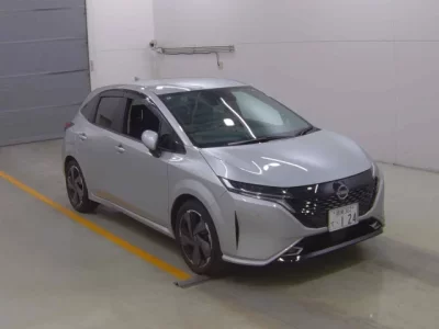 Nissan AURA  с аукциона в Японии
