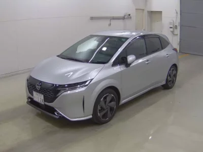 Nissan AURA  с аукциона в Японии