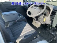 Mazda BONGO VAN лот № 60040 оценка 3.5  с аукциона в Японии 4