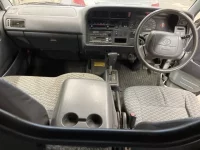 Toyota HIACE VAN лот № 2760 оценка RA  с аукциона в Японии 4