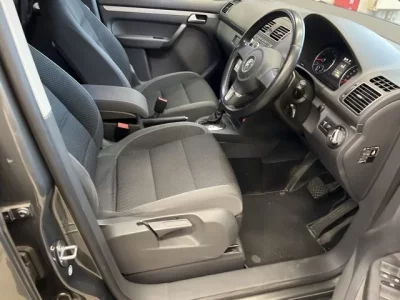 Volkswagen GOLF TOURAN  с аукциона в Японии