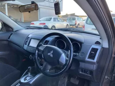 Mitsubishi OUTLANDER  с аукциона в Японии