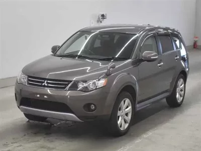 Mitsubishi OUTLANDER  с аукциона в Японии
