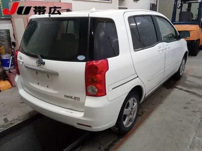 Toyota RAUM  с аукциона в Японии