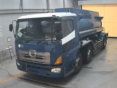 Hino TRUCK