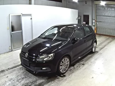 Volkswagen POLO  с аукциона в Японии
