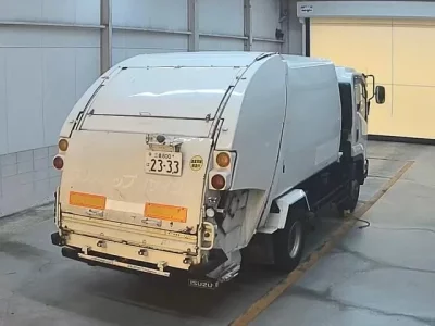 Isuzu FORWARD  с аукциона в Японии