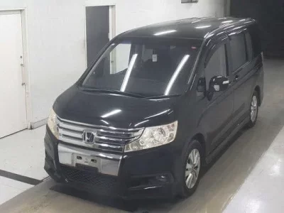 Honda STEP WAGON  с аукциона в Японии