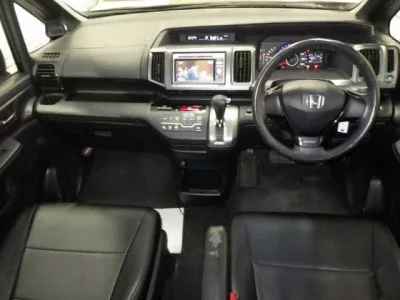 Honda STEP WAGON  с аукциона в Японии