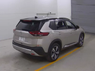 Nissan X-TRAIL  с аукциона в Японии