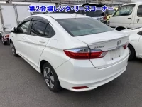 Honda GRACE лот № 60069 оценка 3.5  с аукциона в Японии 1