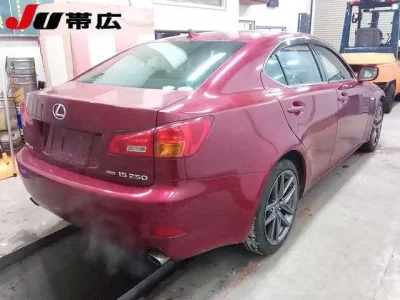 Lexus IS  с аукциона в Японии