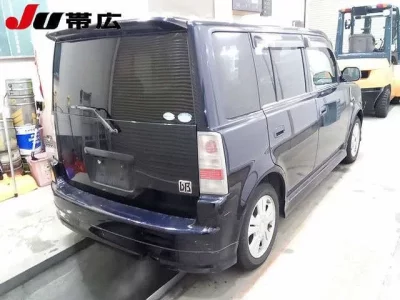 Toyota BB  с аукциона в Японии