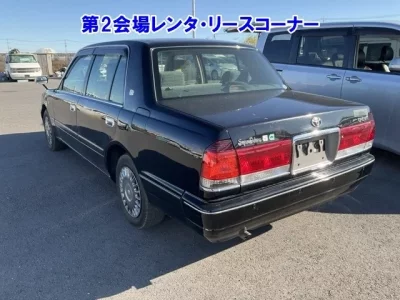 Toyota CROWN COMFORT  с аукциона в Японии