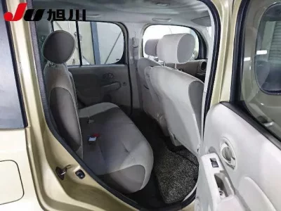 Nissan CUBE  с аукциона в Японии