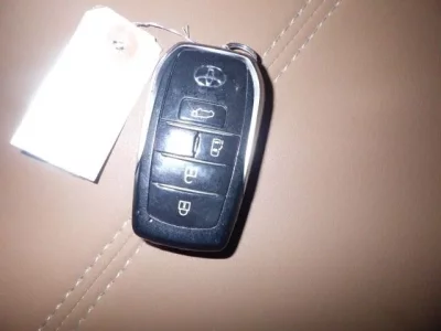 Toyota VELLFIRE  с аукциона в Японии