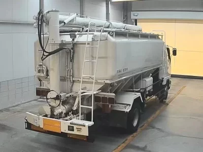 Mitsubishi FUSO FIGHTER