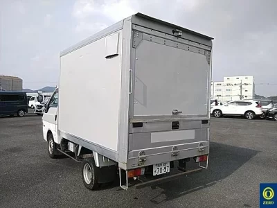 Mazda BONGO  с аукциона в Японии