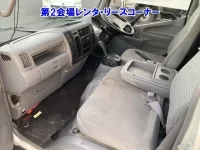 Toyota DYNA лот № 60068 оценка 4  с аукциона в Японии 5