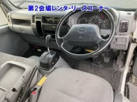 Toyota DYNA лот № 60068 оценка 4  с аукциона в Японии 2