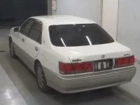 Toyota CROWN лот № 1141 оценка 3.5  с аукциона в Японии 1