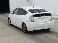 Toyota PRIUS лот № 2871 оценка 3  с аукциона в Японии 1