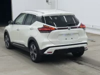 Nissan KICKS лот № 2876 оценка 4  с аукциона в Японии 1