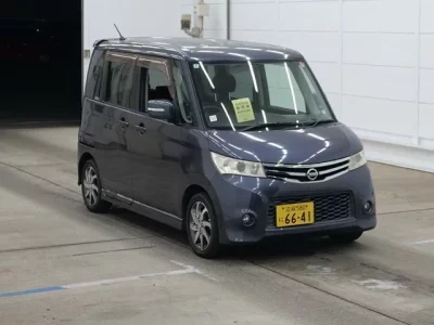 Nissan ROOX  с аукциона в Японии