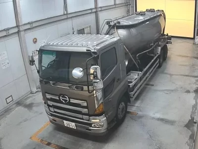 Hino TRUCK