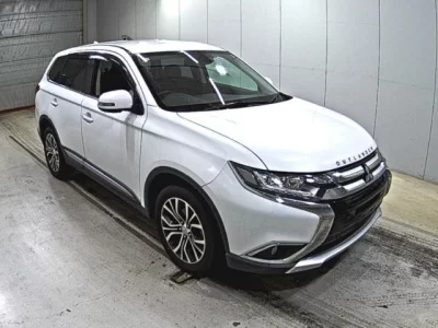 Mitsubishi OUTLANDER  с аукциона в Японии