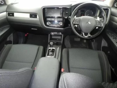 Mitsubishi OUTLANDER  с аукциона в Японии