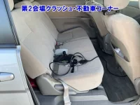 Toyota ISIS лот № 90016 оценка 0  с аукциона в Японии 4