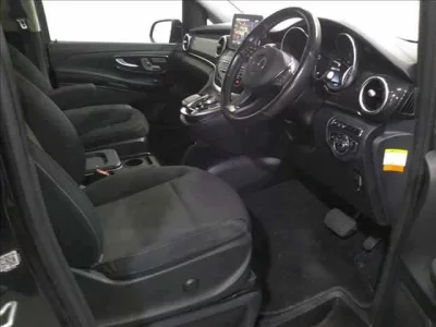 Mercedes-Benz V CLASS