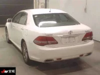 Toyota CROWN лот № 2016 оценка 3  с аукциона в Японии 1