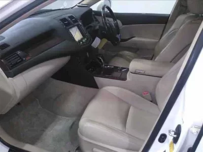 Toyota CROWN  с аукциона в Японии