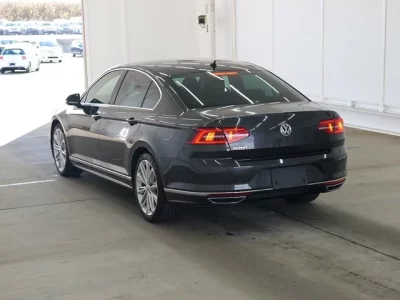 Volkswagen PASSAT  с аукциона в Японии