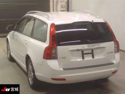 Volvo V50