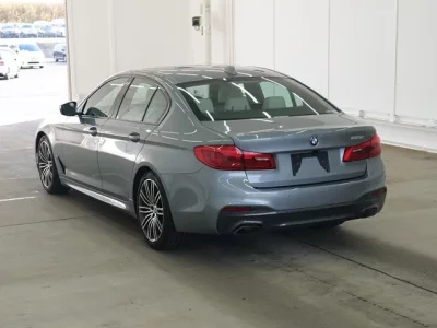 BMW 5-Series  с аукциона в Японии