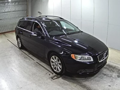 Volvo V70  с аукциона в Японии