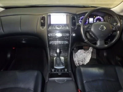 Nissan SKYLINE CROSSOVER