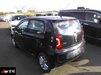 Volkswagen UP  с аукциона в Японии