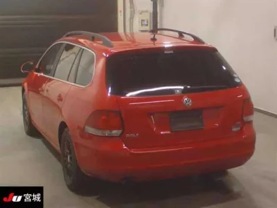 Volkswagen GOLF VARIANT  с аукциона в Японии