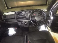 Toyota PIXIS VAN лот № 5071 оценка 4  с аукциона в Японии 2