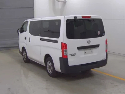 Nissan CARAVAN  с аукциона в Японии