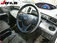 Honda FREED лот № 3072 оценка -  с аукциона в Японии 2