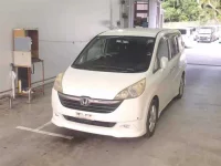 Honda STEP WAGON лот № 1014 оценка 3.5  с аукциона в Японии 3